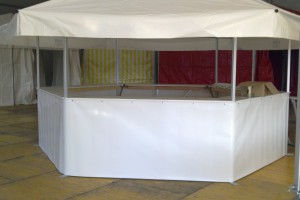 Getränke-Pavillon mit PVC-Blende